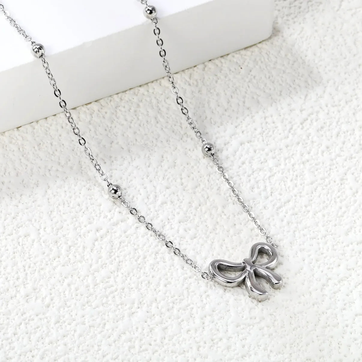 Bow Pendant Necklace